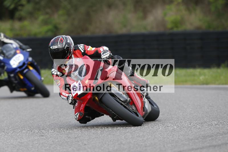 /Archiv-2025/53 16.09.2025 Track Day Domi Aegerter ADR/Gruppe rot/84